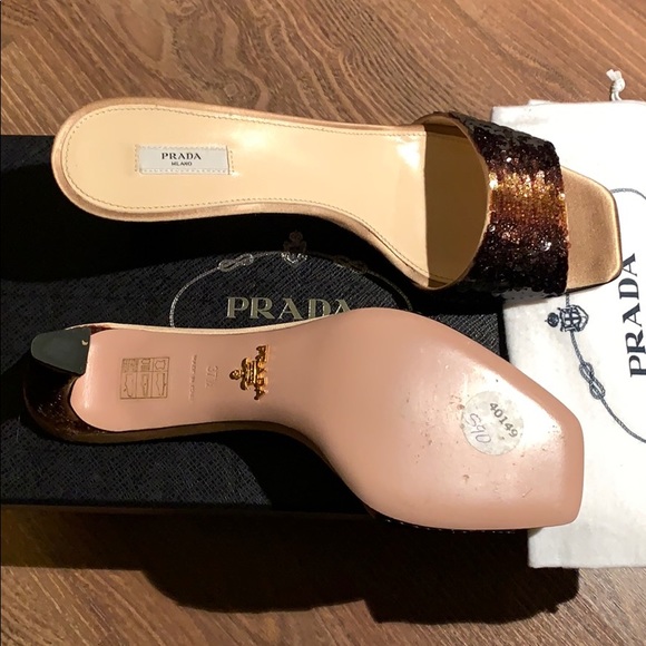 Prada shoes - Picture 2 of 9